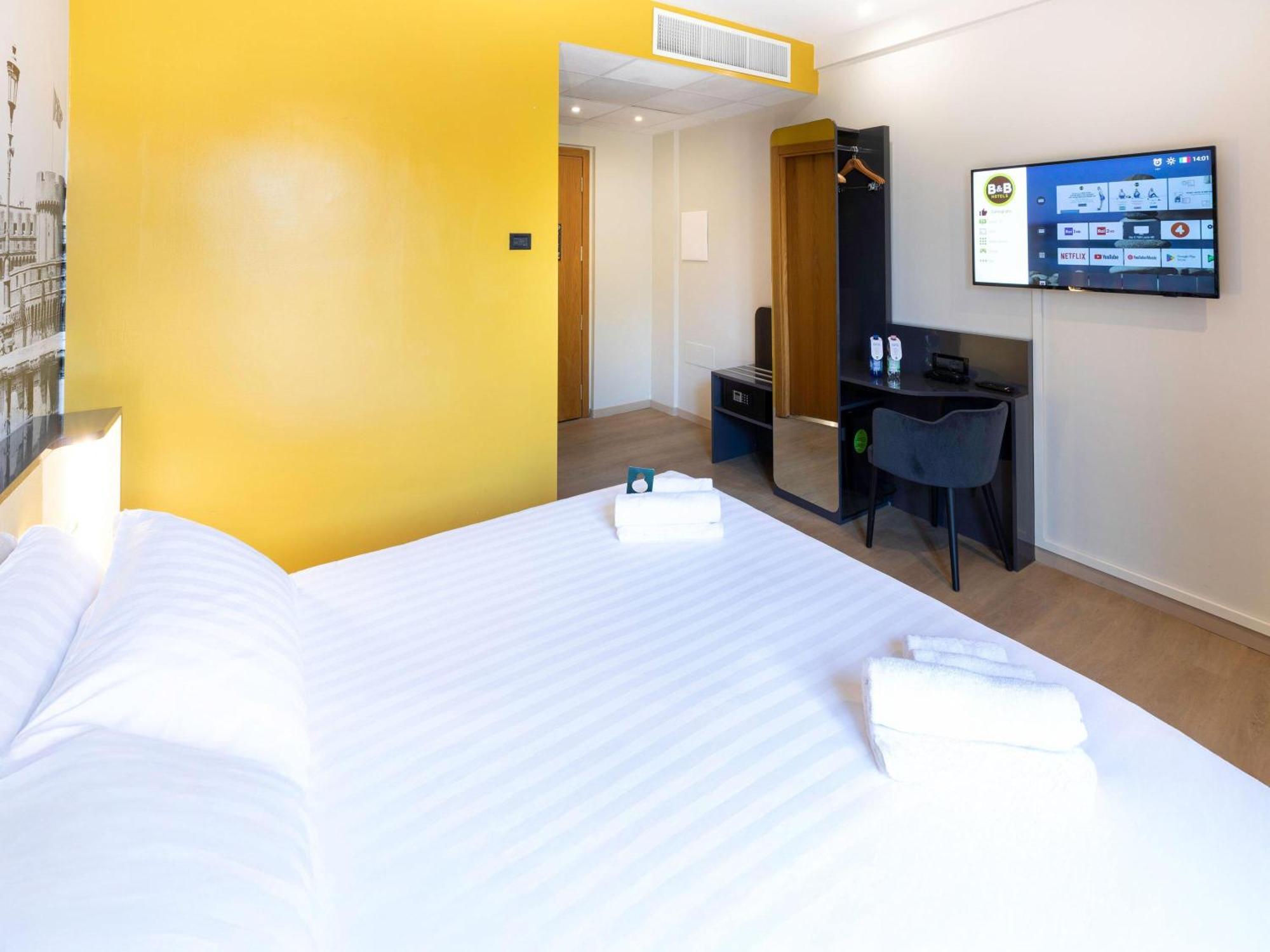 B&B Hotel Roma Tuscolana San Giovanni — Foto 1